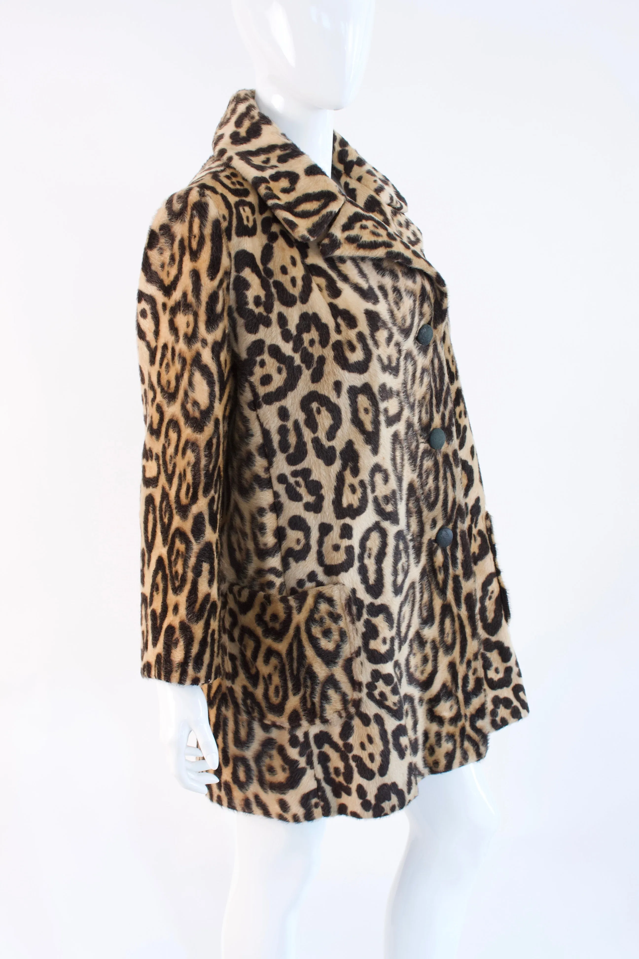 60's Vintage Faux Leopard Fur Coat