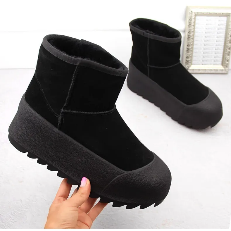 Black Big Star Mukluki Snow Boots