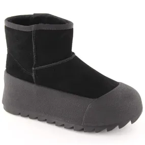 Black Big Star Mukluki Snow Boots