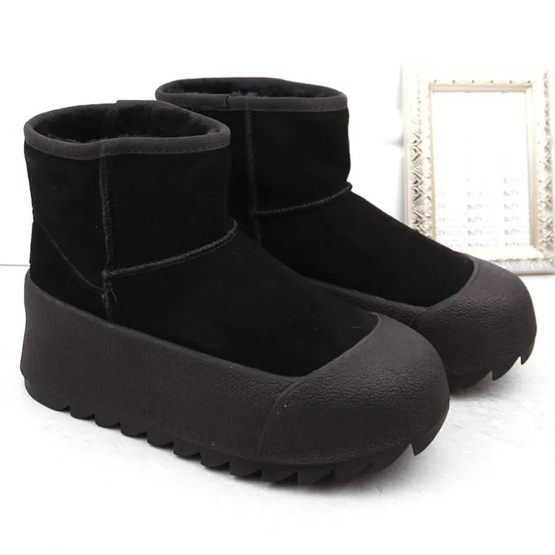 Black Big Star Mukluki Snow Boots