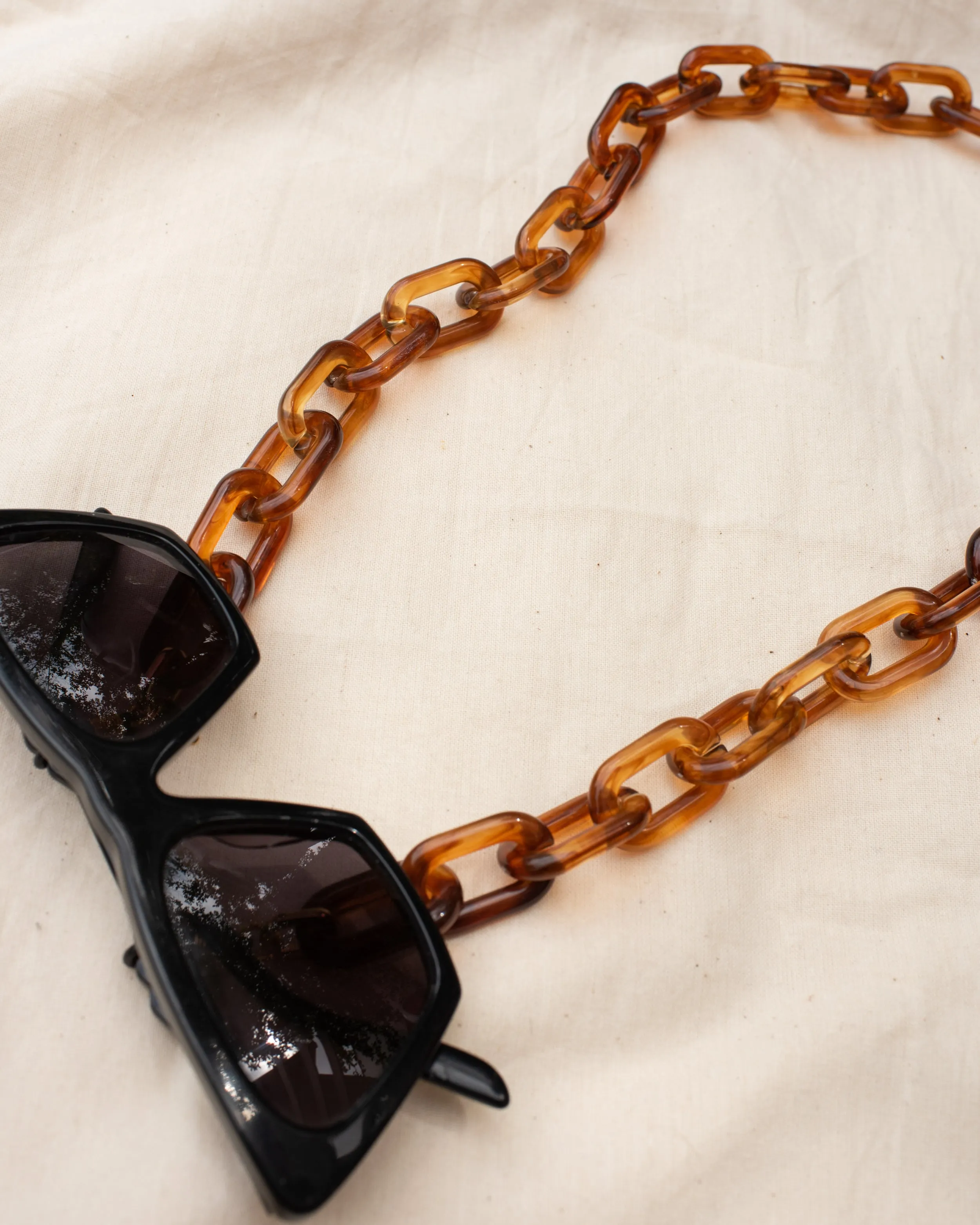 Chunky Tortoise Eyewear Chain