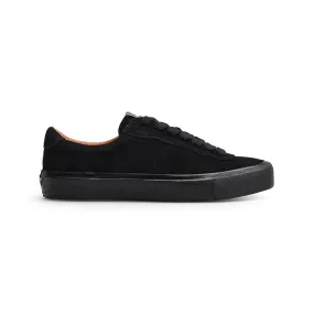 3xBlack/Black Low Suede VM001