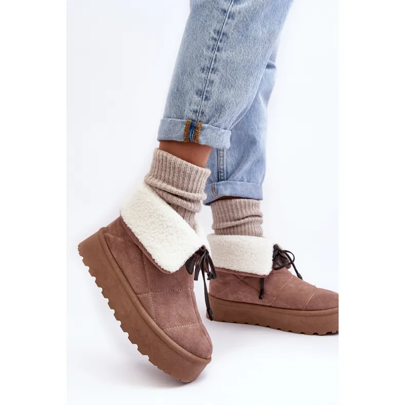 PS1 Olimuka beige snow boots with platform and sheepskin coat